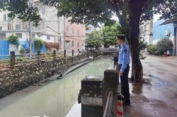 雨水管流出白水！东莞市万江查处一清洗废水外排企业